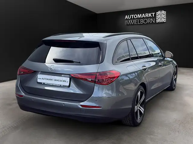 Mercedes-Benz C-Class view 7