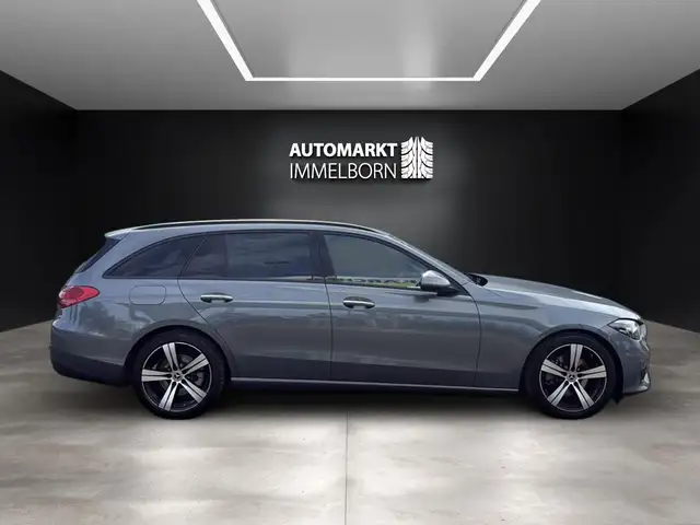 Mercedes-Benz C-Class view 11
