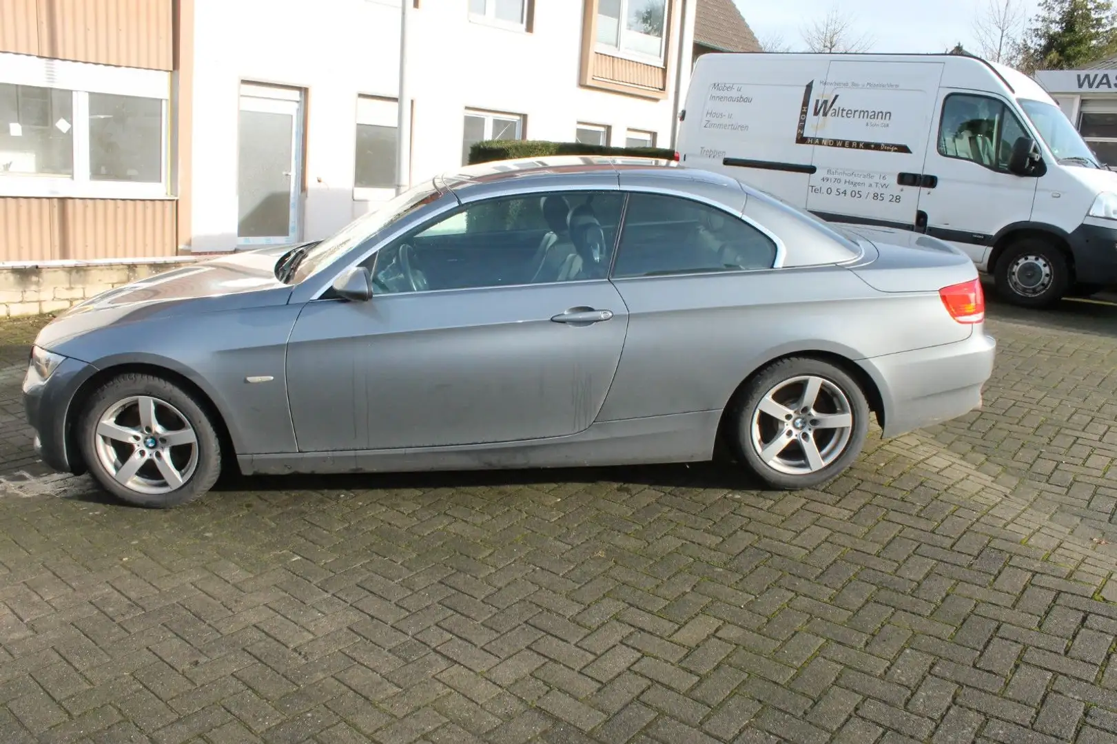 BMW 320 i Cabrio - Leder-Sitzheizung-Xenon Šedá - 2