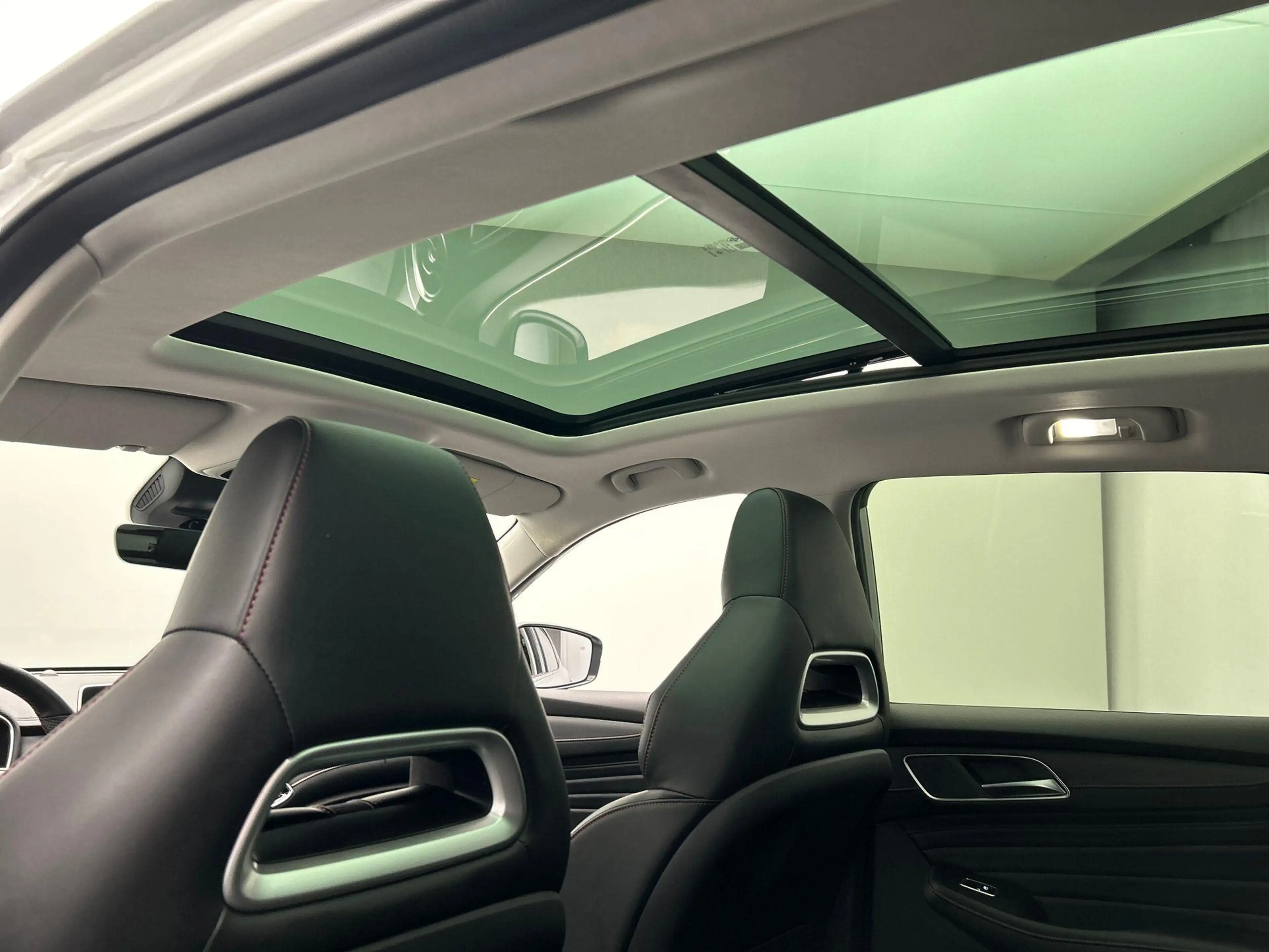 MG EHS 1.5 TGDI Luxury |PHEV | Pano/Dak | Leder | Rondomz — photo 12