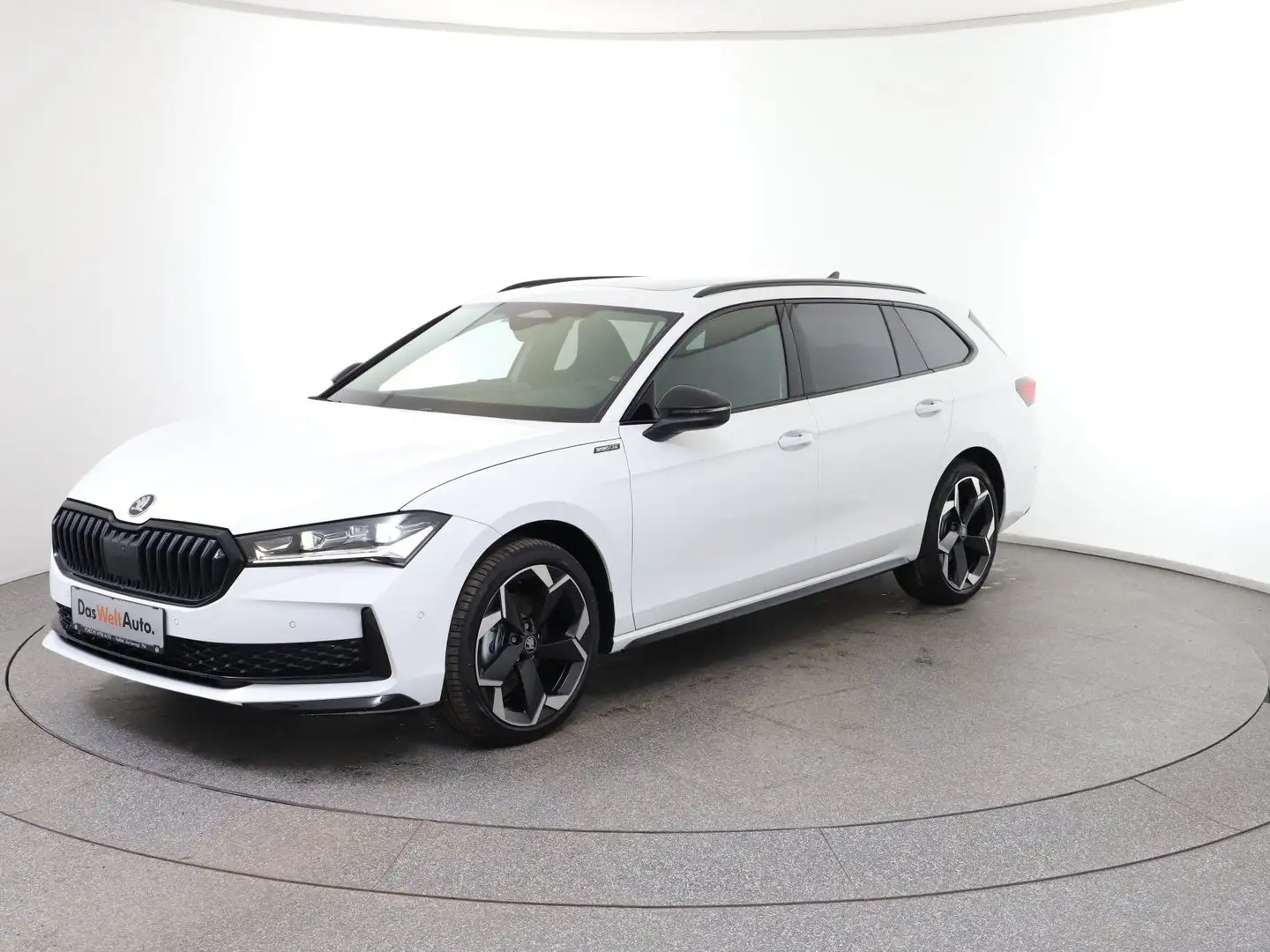 Skoda Superb Sportline TDI DSG Weiß - 1