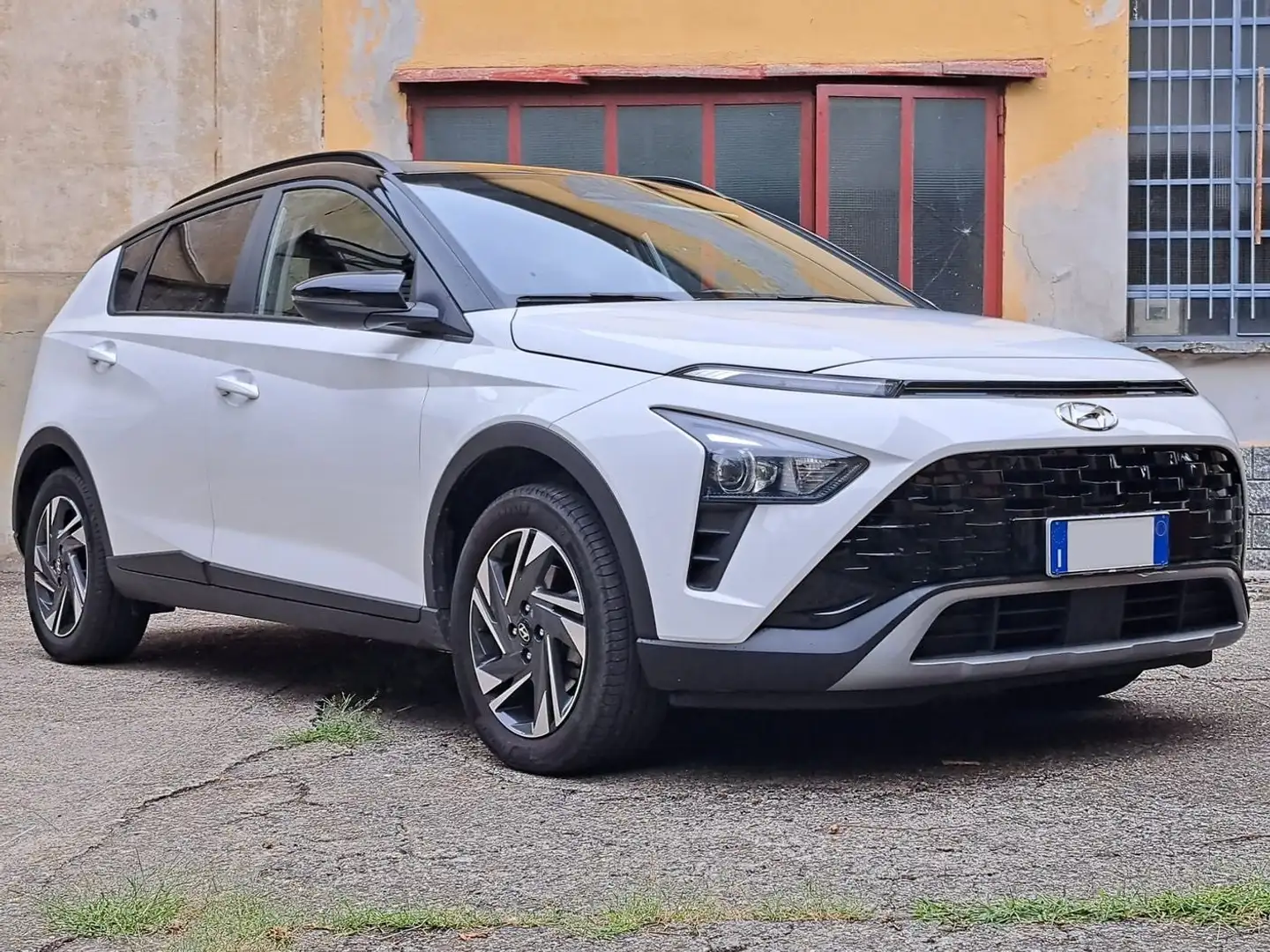 Hyundai BAYON 1.2 MPI EXCLUSIVE Weiß - 1
