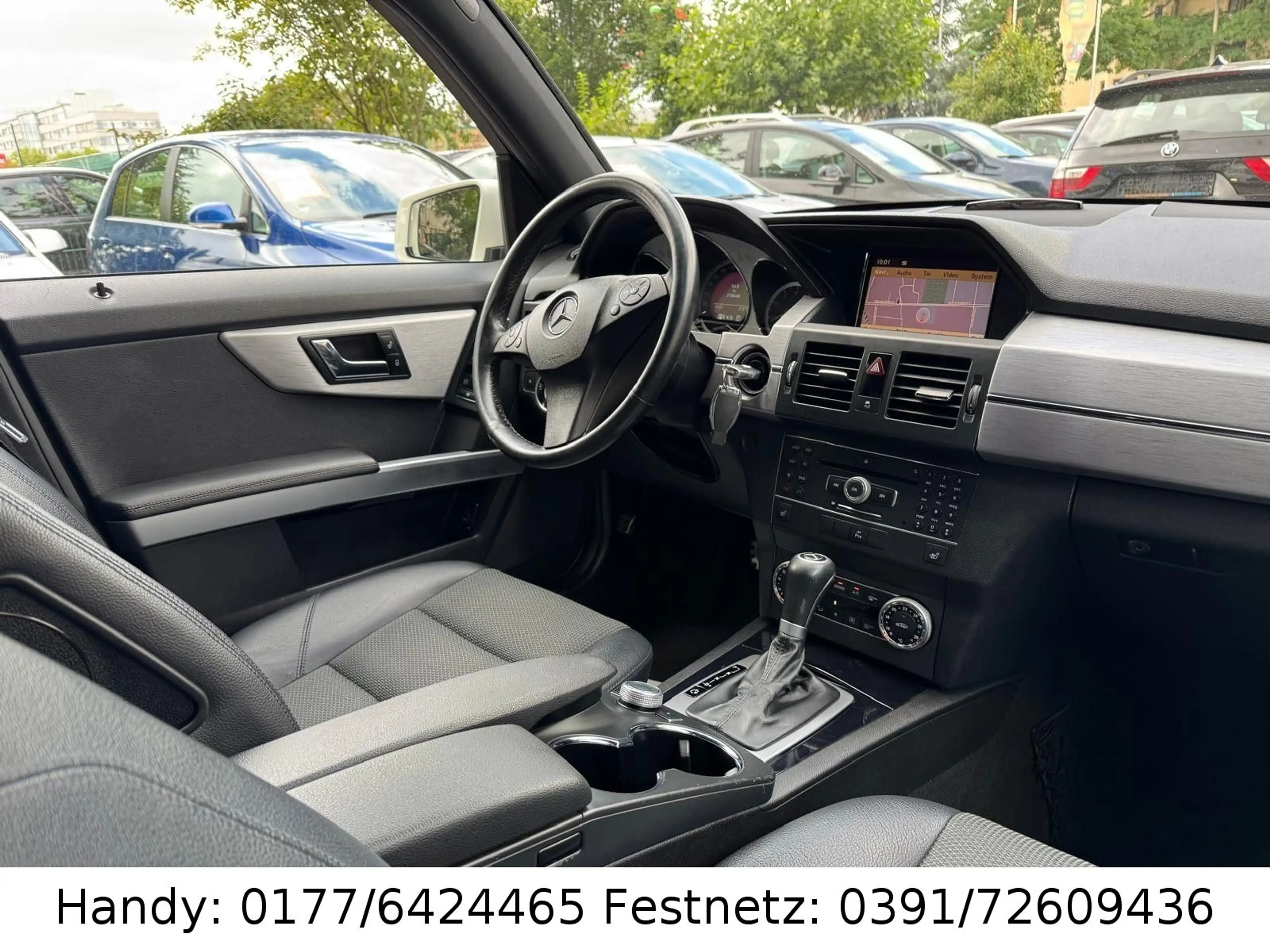 Mercedes-Benz GLK 350 4MATIC/XENON/AUTOMATIK/NAVI/LEDER/PDC/ — photo 2