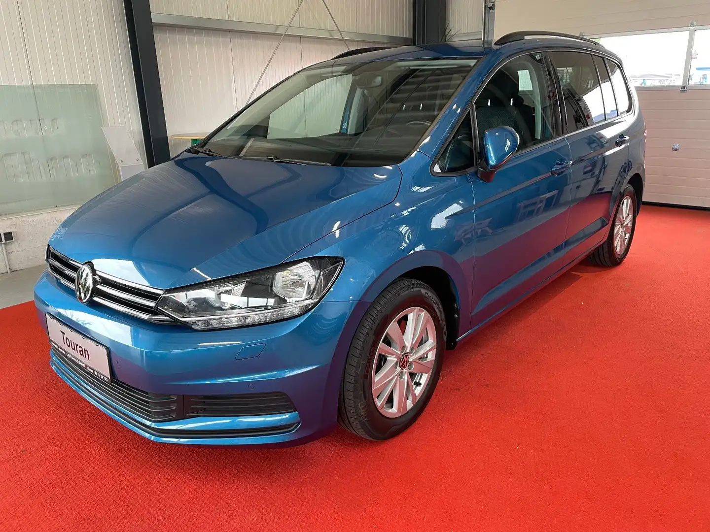 Volkswagen Touran Comfortline 1.5 TSI *7SITZE*PDC*SHZ*APP* Azul - 1