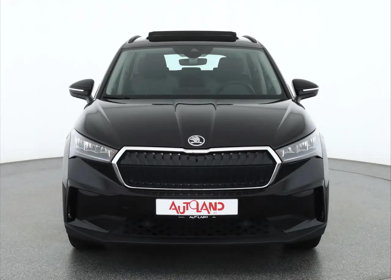 Skoda Enyaq 50 Loft Panorama Sitzheizung Kamera AHK, миниатюра 8