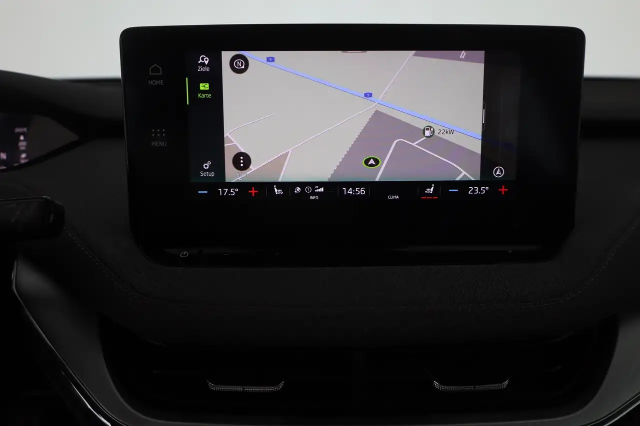 Skoda Enyaq 50 Loft Panorama Sitzheizung Kamera AHK, миниатюра 11