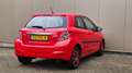 Toyota Yaris 1.0 VVT-i Aspiration Rood - thumbnail 4