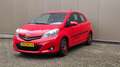 Toyota Yaris 1.0 VVT-i Aspiration Rood - thumbnail 2