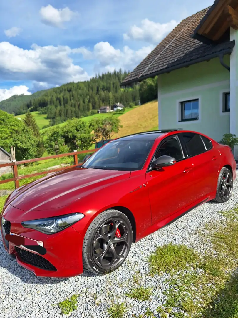 Alfa Romeo Giulia Ti 2,0 280 AT8 Q4 - 1