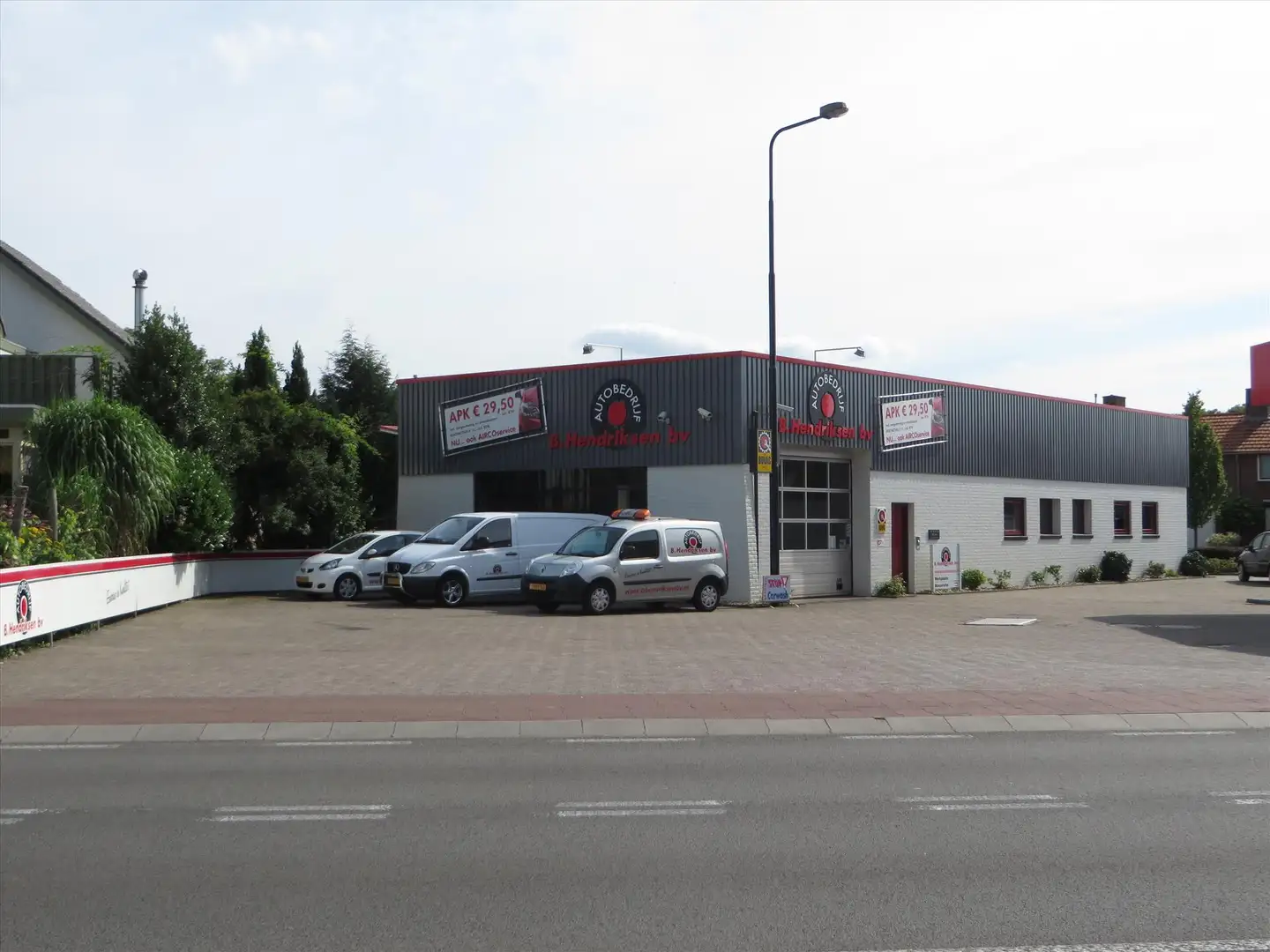 Citroen C3 1.2 PureTech 82pk Feel/ Apple Carplay/ DAB/ Parkee Gris - 2