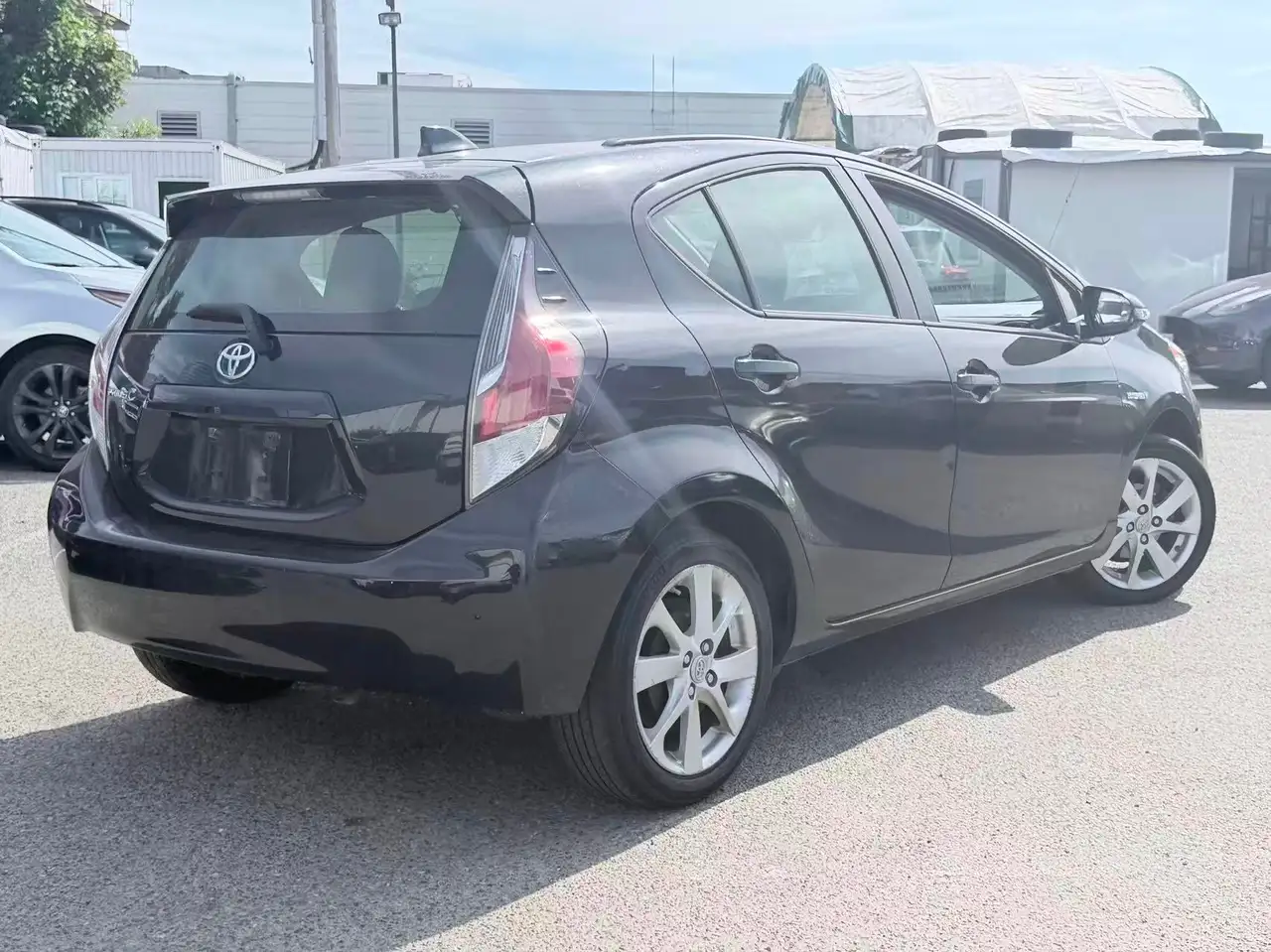 Toyota Prius c снимка Toyota Prius c