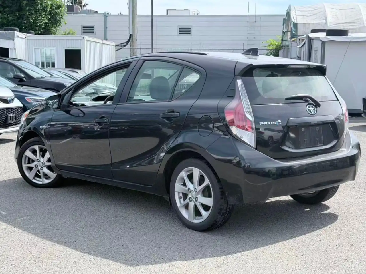 Toyota Prius c снимка Toyota Prius c