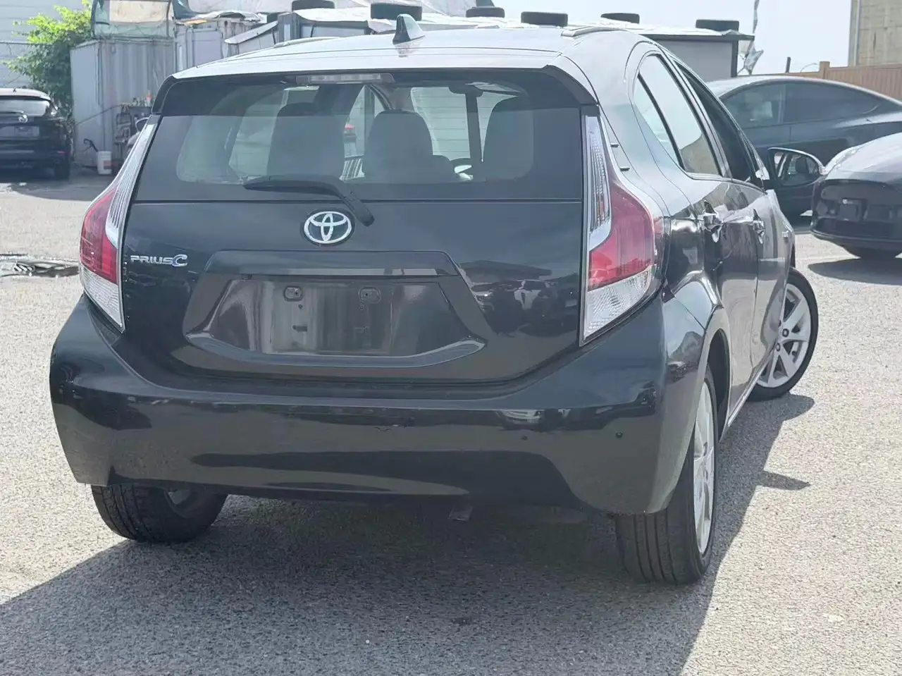 Toyota Prius c снимка Toyota Prius c