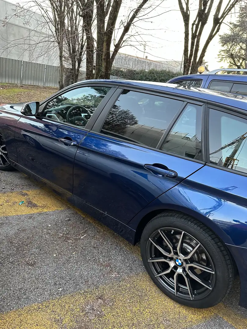 BMW 318 318d Touring Business Advantage auto Синій - 2