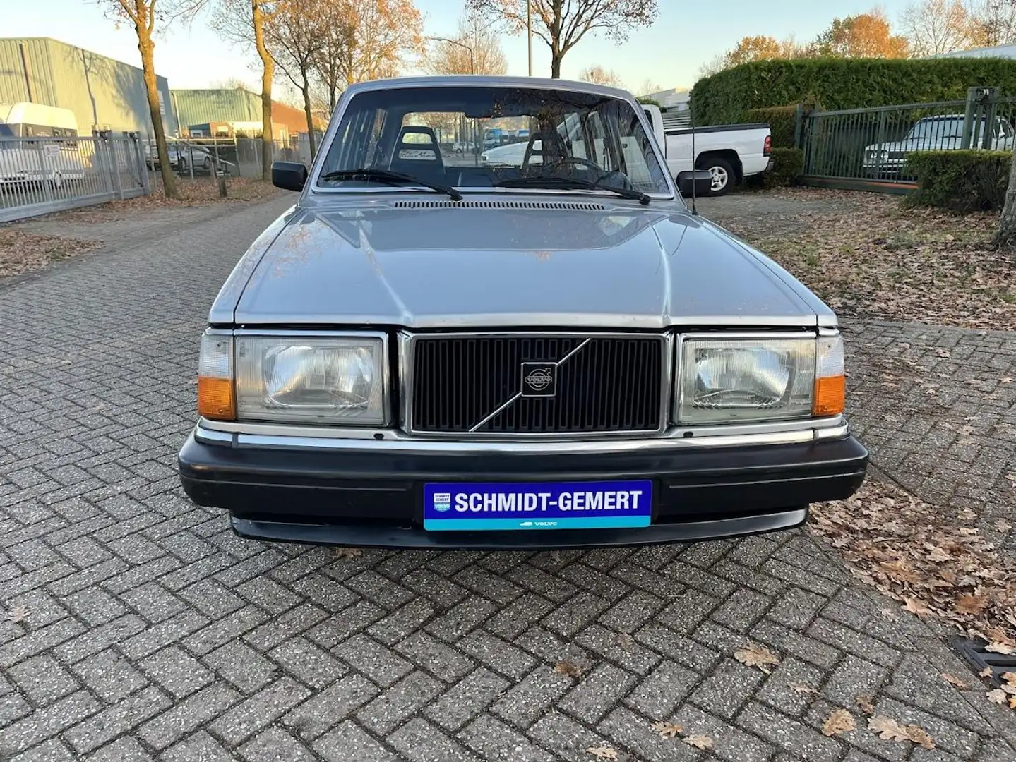 Volvo 240 2.3 GL Automaat belastingvrij Silber - 2