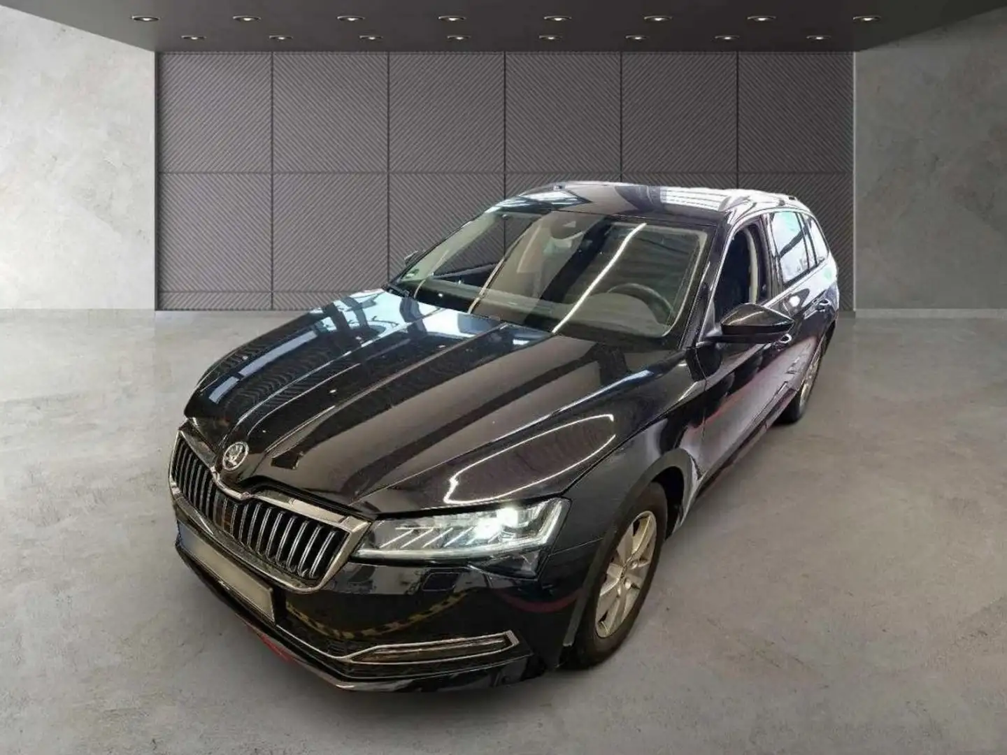Skoda Superb Combi 2.0 TDI Style *AHK*KAMERA*MATRIX* Noir - 2