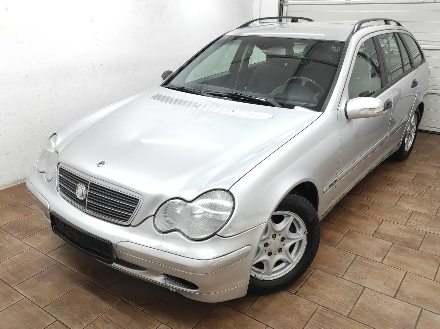 Mercedes-Benz C 200 T CDI *TÜV NEU* AHK KLIMAA TEMP BC 8-RÄDER Silber - 2