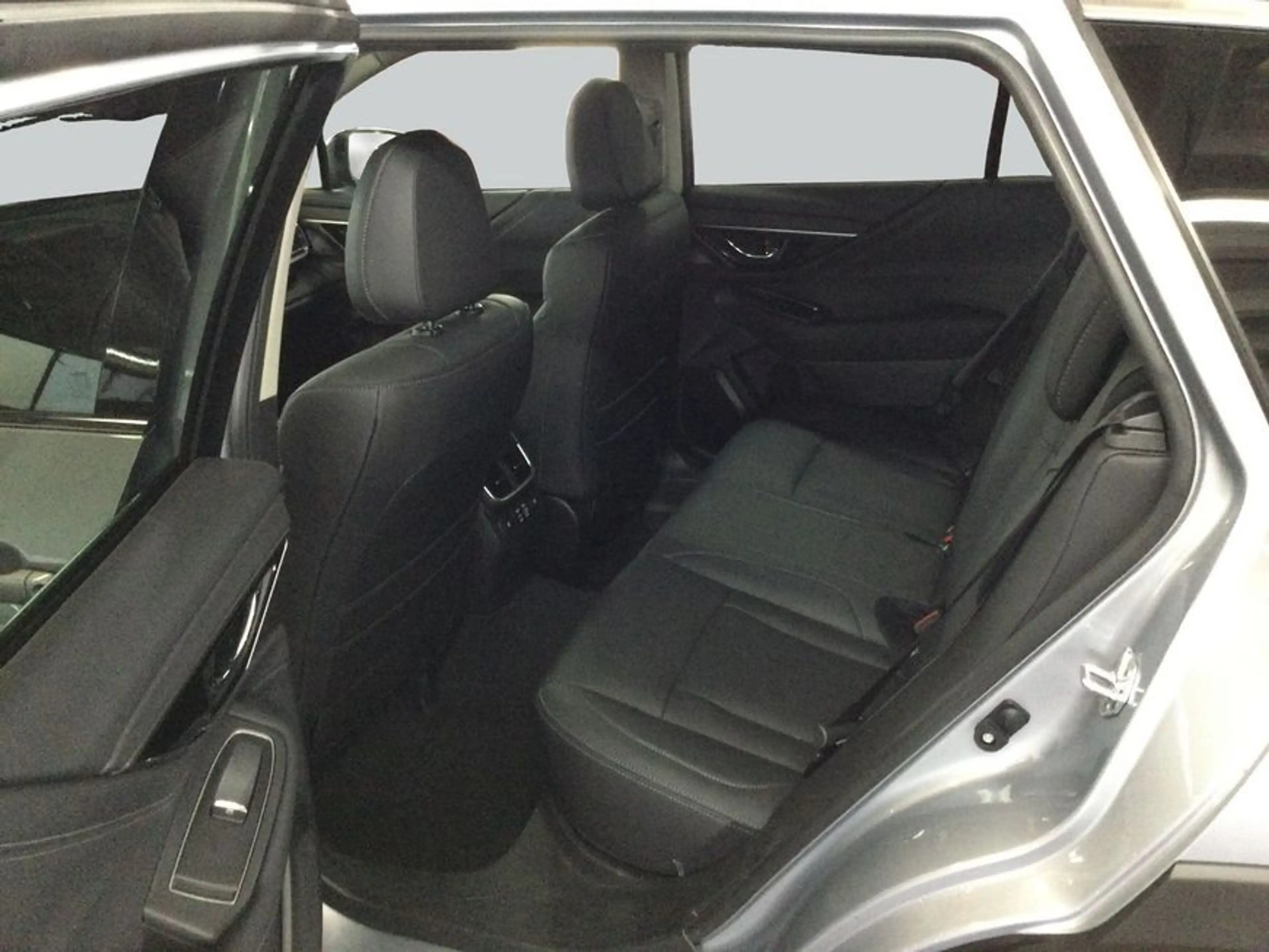 Subaru OUTBACK Outback 2.5i Lineartronic Platinum 124 kW, 5-türig — photo 9