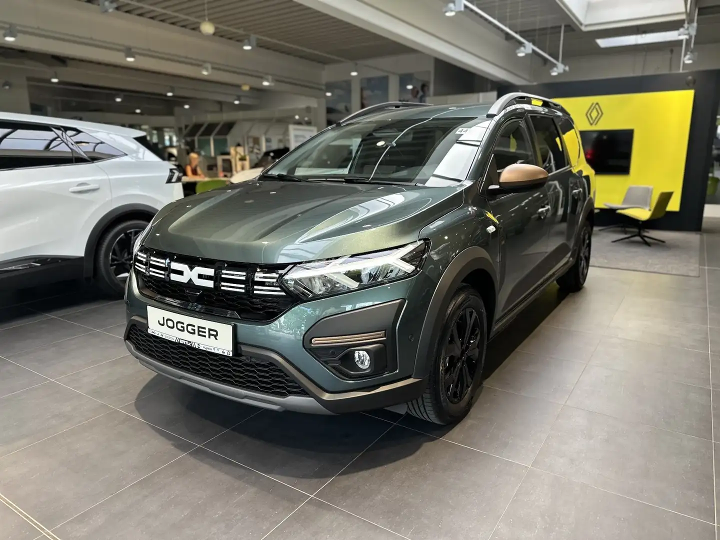 Dacia Jogger ECO-G 100 Extreme+ Grün - 1