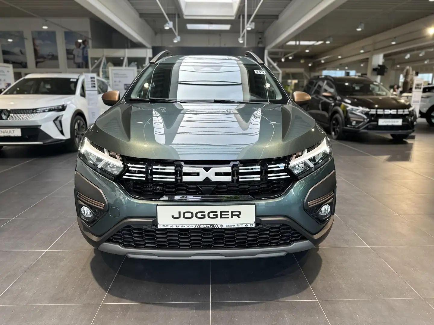 Dacia Jogger ECO-G 100 Extreme+ Grün - 2