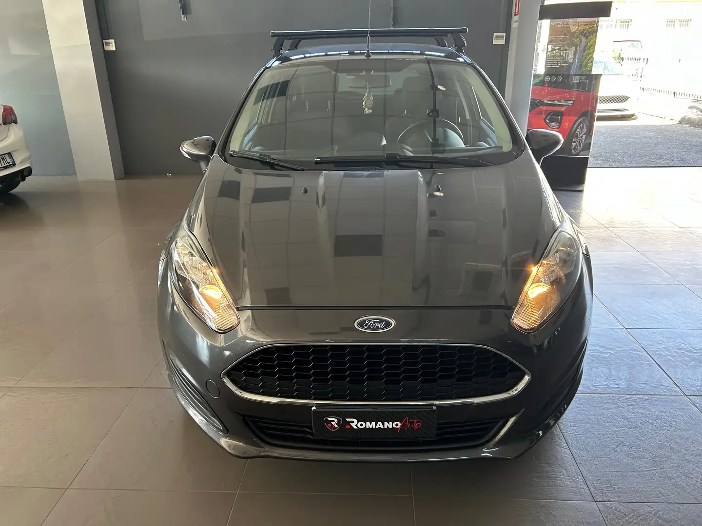 Ford Fiesta Fiesta VI 2013 5p 1.4 Business Gpl 95cv E6 Grigio - 1