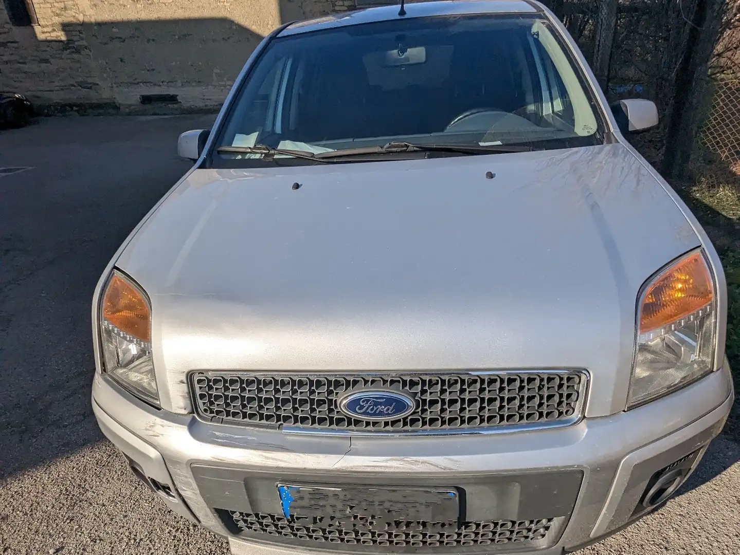 Ford Fusion 1.6 tdci Uav srebrna - 1