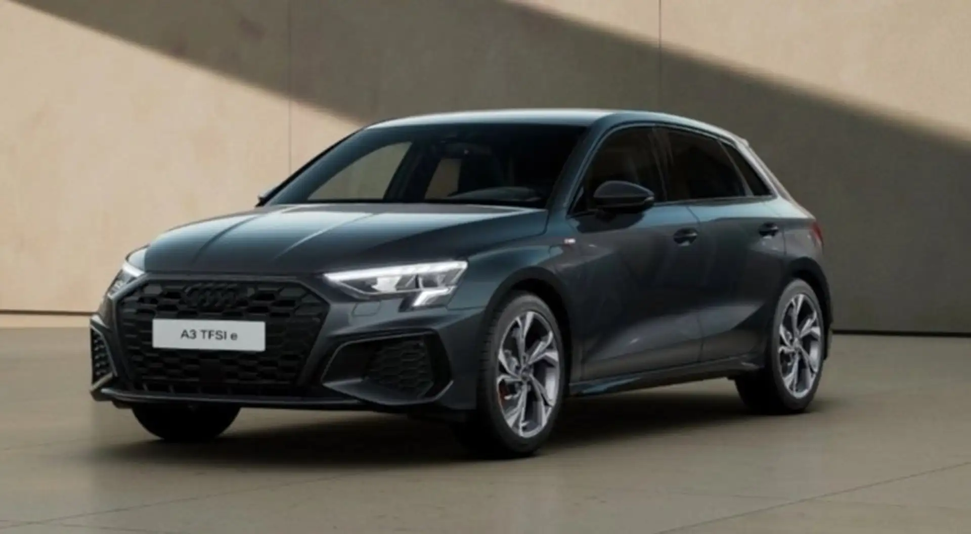 Audi A3 45 TFSI e S line Gris - 2