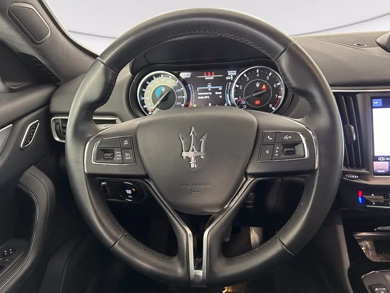 Maserati Levante 2022 — фото 7