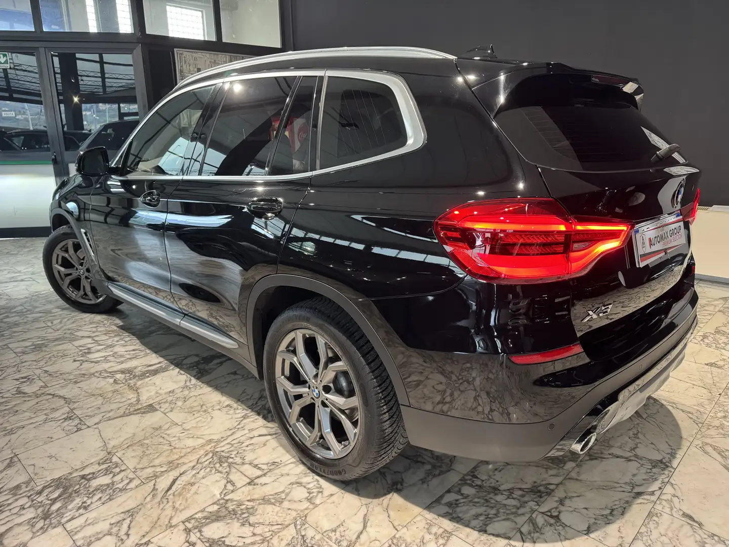 BMW X3 X3 sdrive18d xLine 150cv auto my19 Schwarz - 2