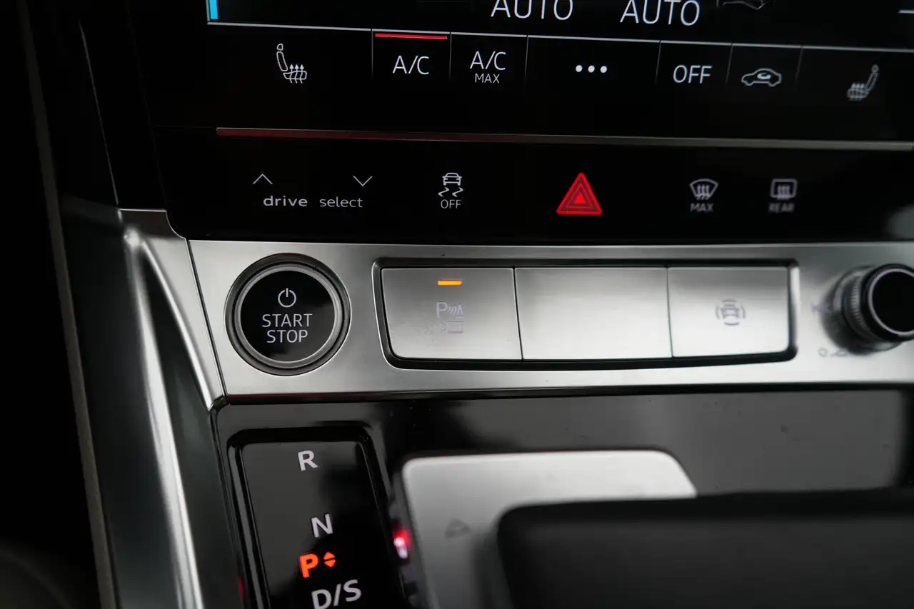 Audi Q8 95 kWh 50 Quattro Advanced Business+ LEDER/CUIR LE, миниатюра 30