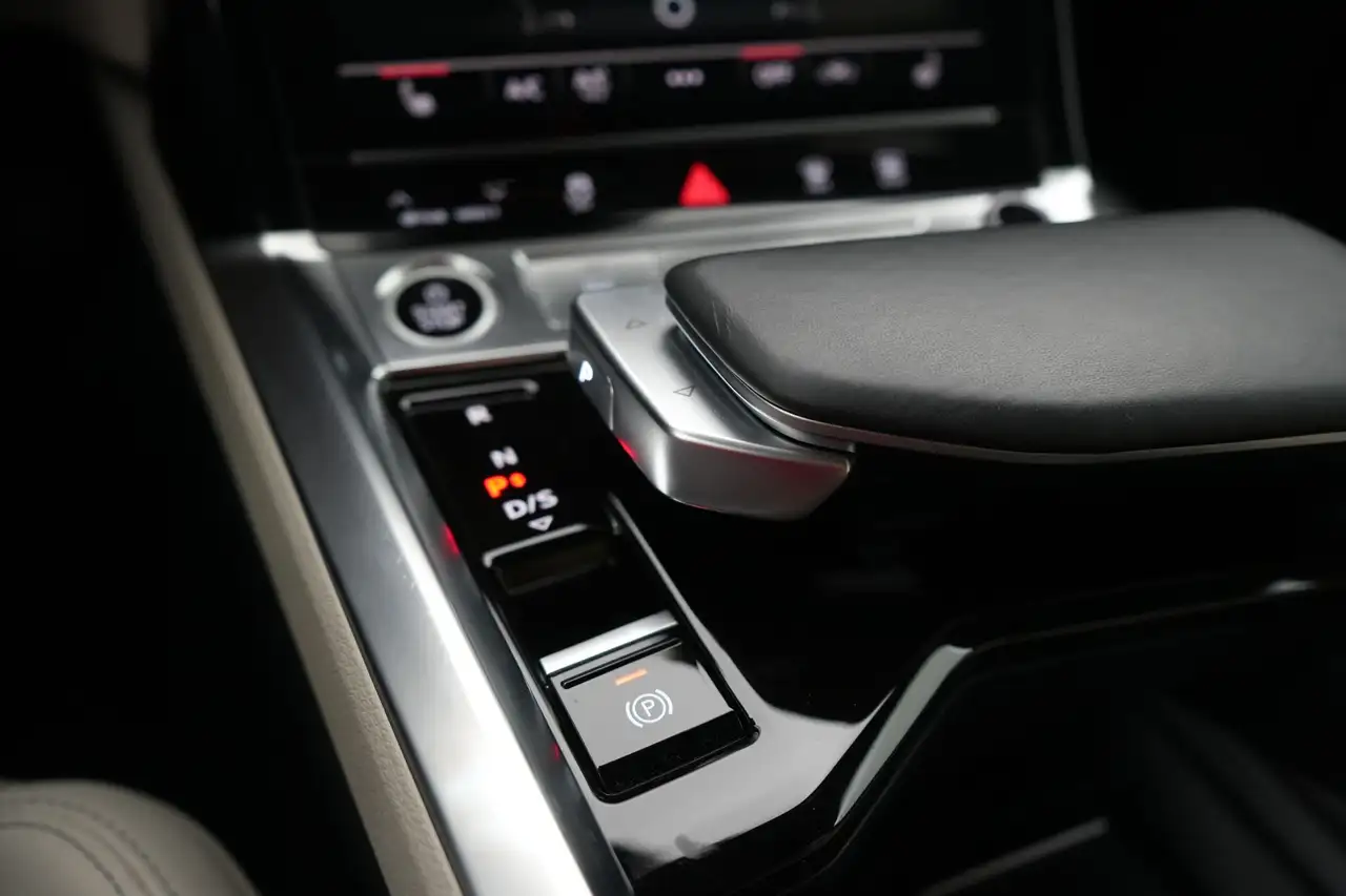 Audi Q8 95 kWh 50 Quattro Advanced Business+ LEDER/CUIR LE, миниатюра 16