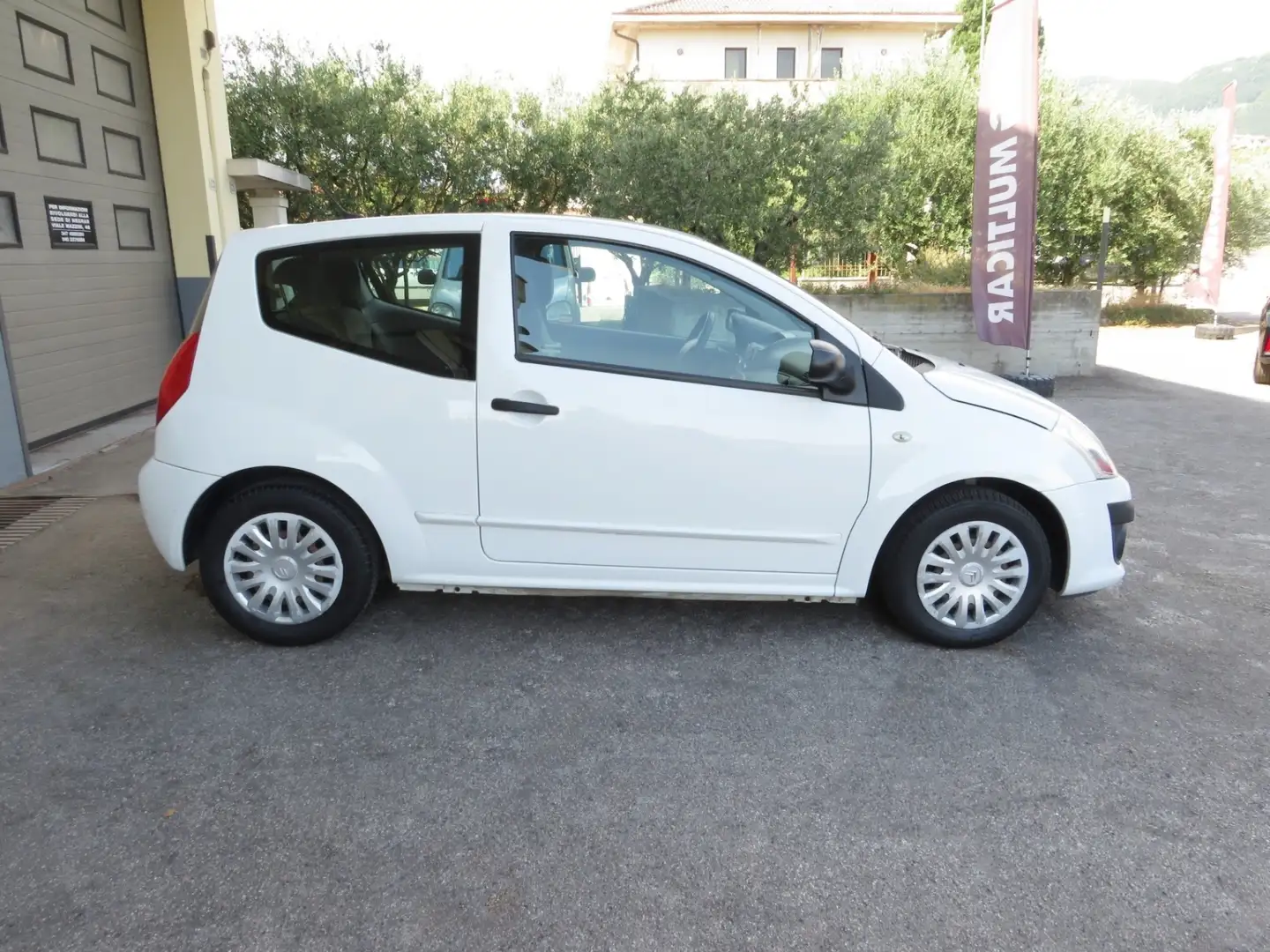 Citroen C2 1.1 Elegance km 121600 cinghie nuove/1proprietario Bianco - 2