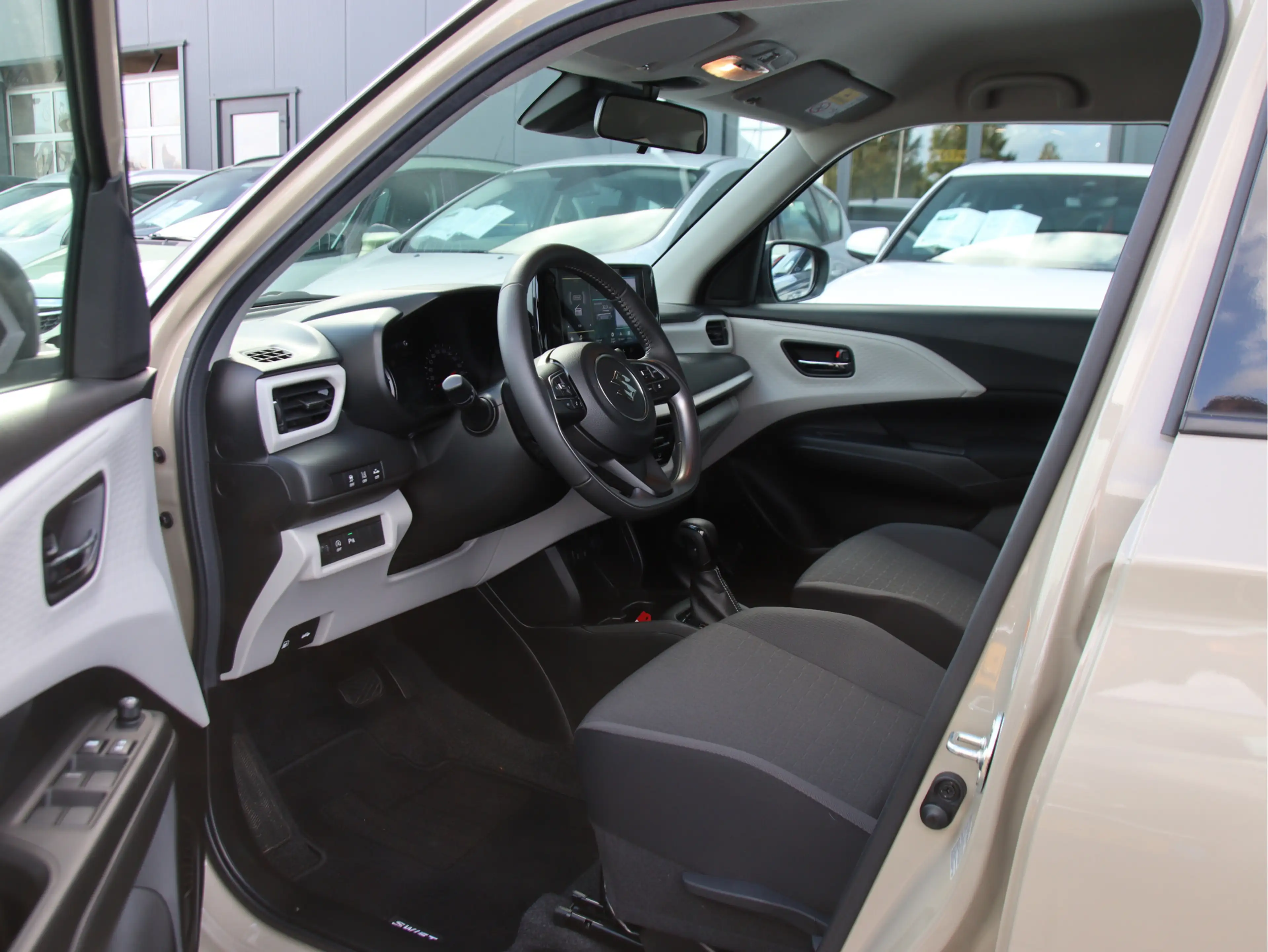Suzuki Swift 1.2 Select Smart Hybrid Automaat, BLIS, Keyless, C — photo 8