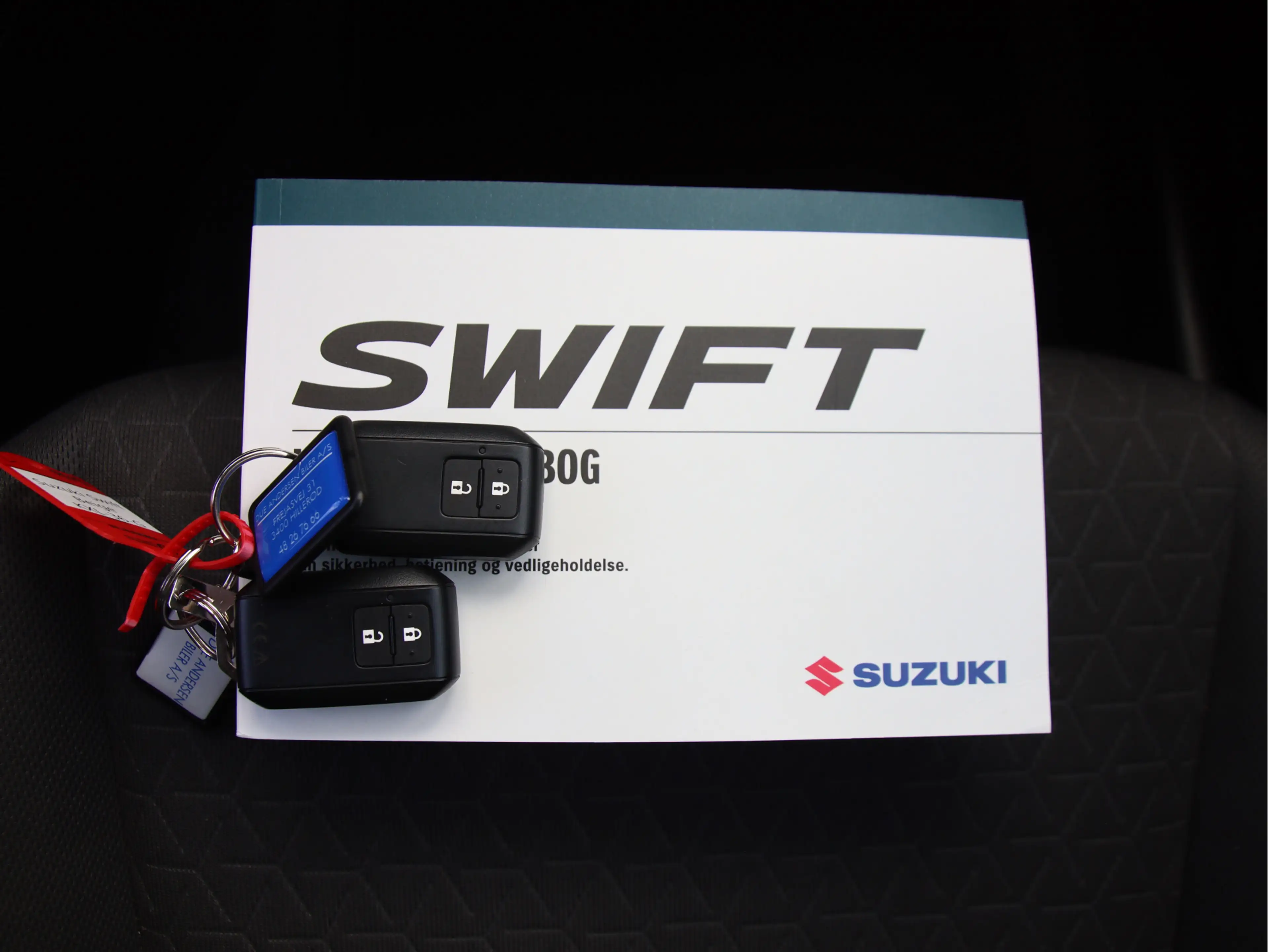 Suzuki Swift 1.2 Select Smart Hybrid Automaat, BLIS, Keyless, C — photo 46