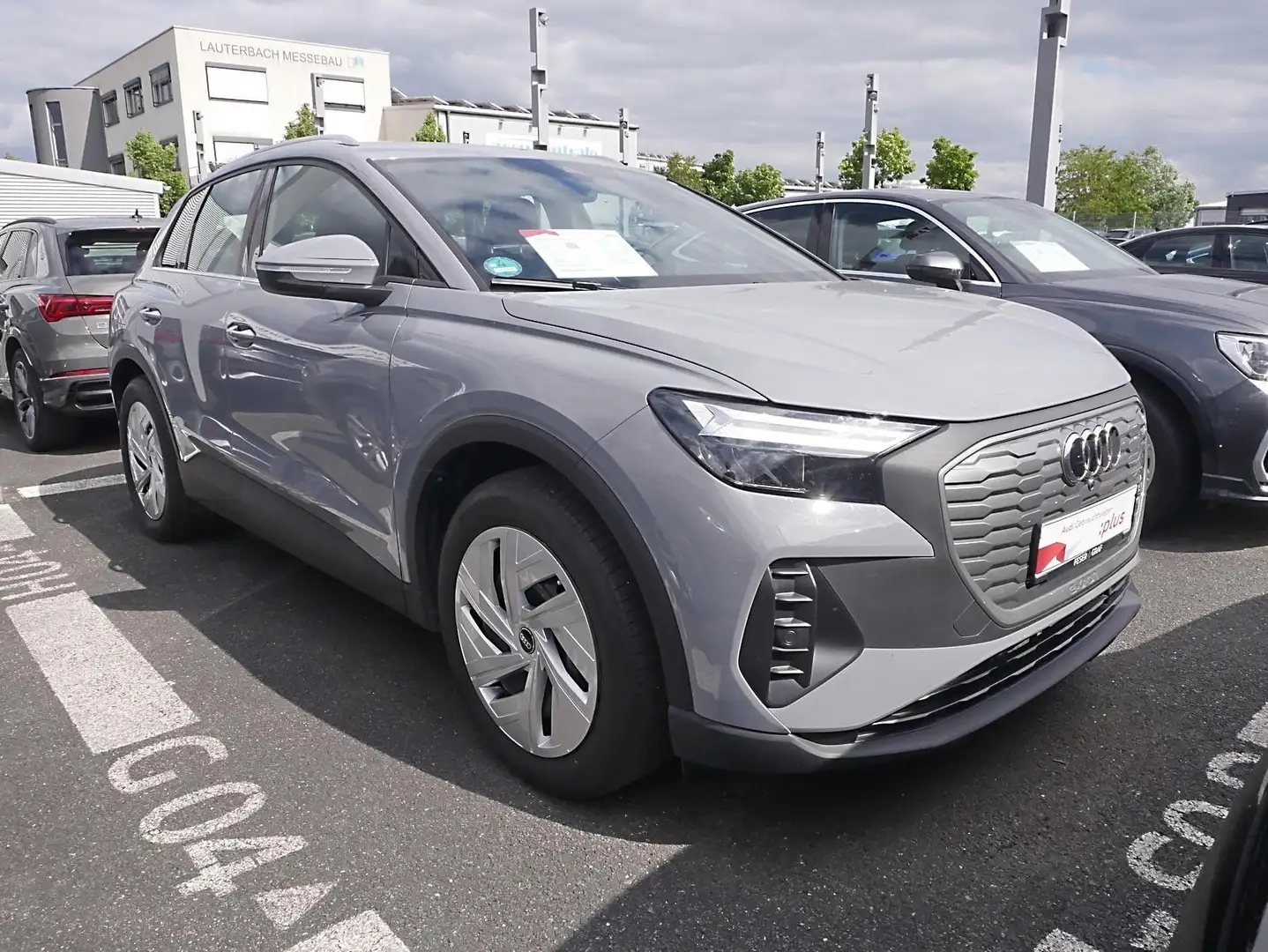 Audi Q4 e-tron 35 e-tron Navi SHZ ACC PDC hi. Sthz Gris - 2