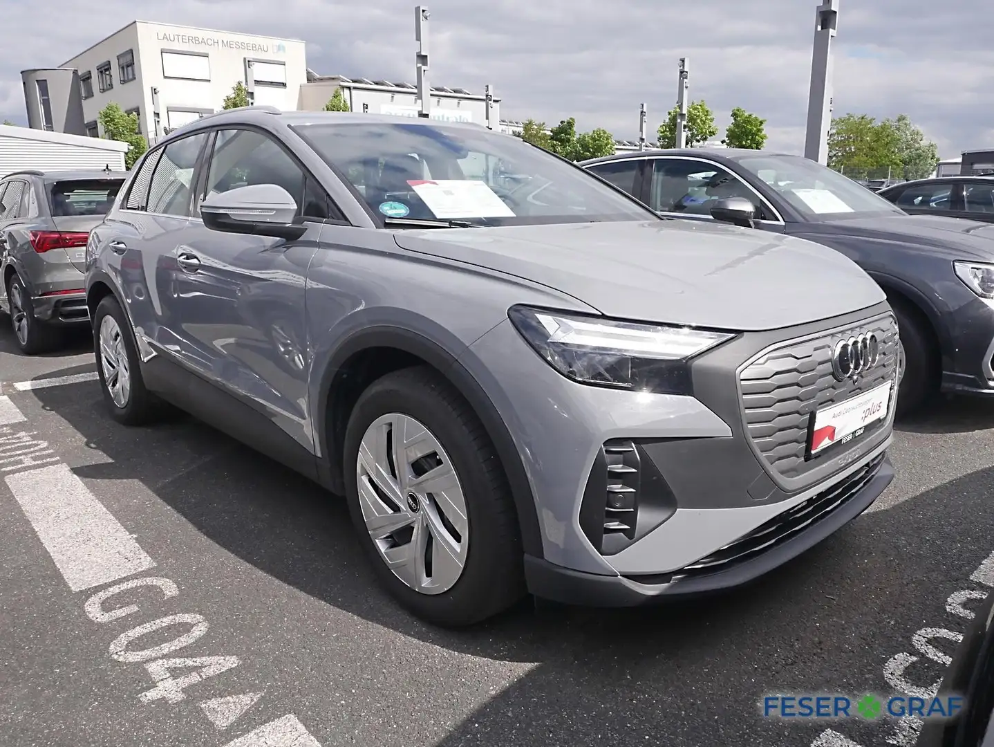 Audi Q4 e-tron 35 e-tron Navi SHZ ACC PDC hi. Sthz Grau - 2