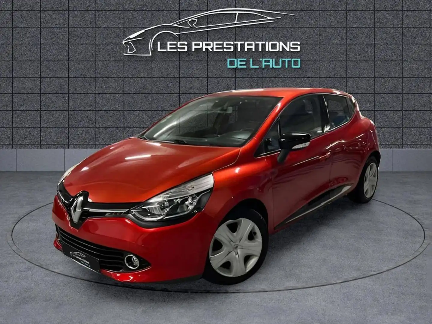 Renault Clio IV 1.5 dCi 90ch Dynamique eco² Rouge - 1