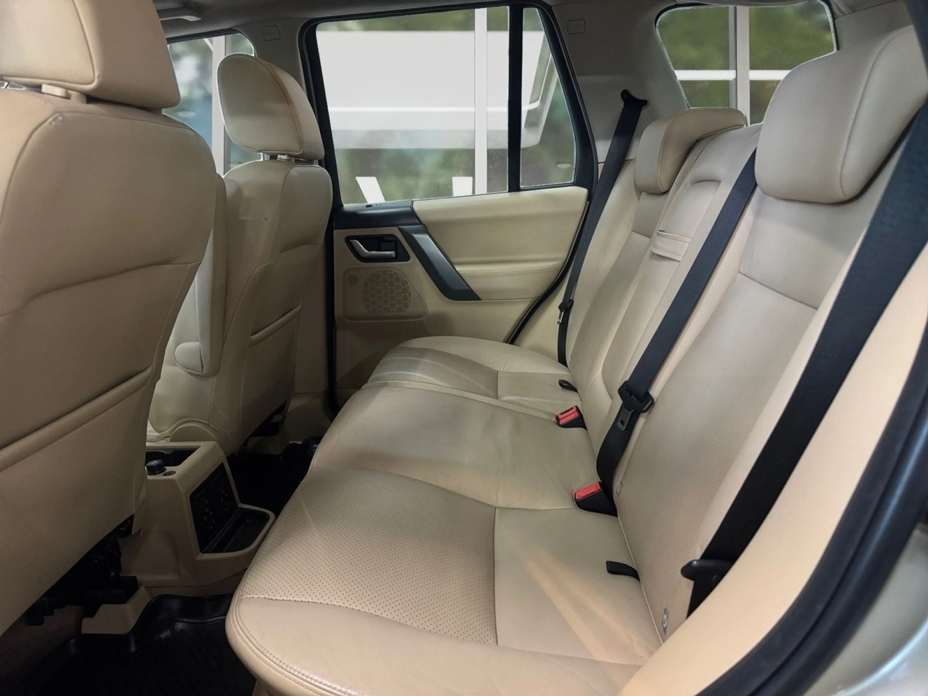 Land Rover Freelander 2 HSE i6, LPG , Insp. Neu — photo 8