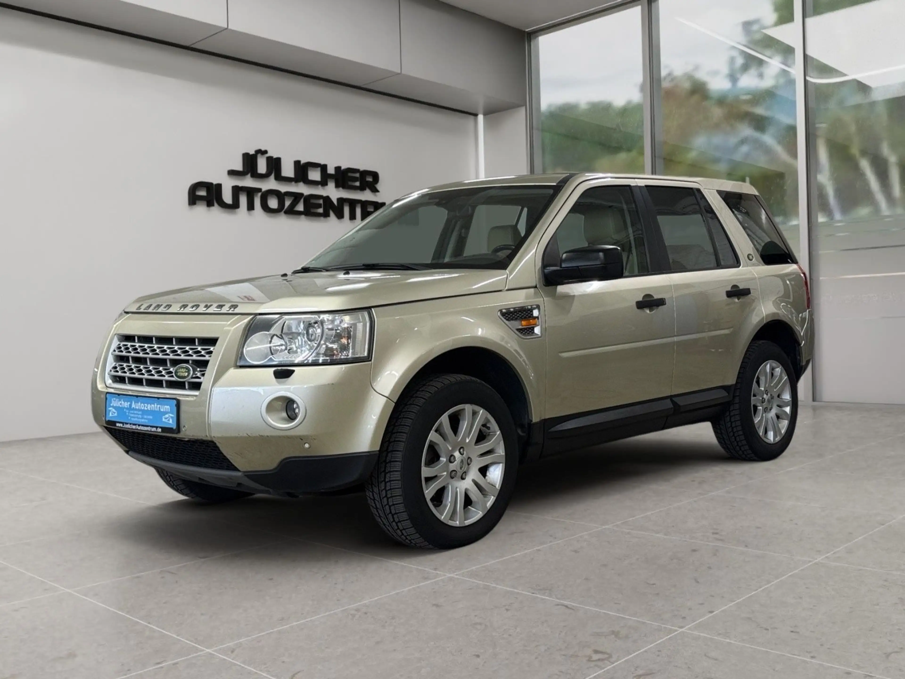 Land Rover Freelander 2 HSE i6, LPG , Insp. Neu — photo 4