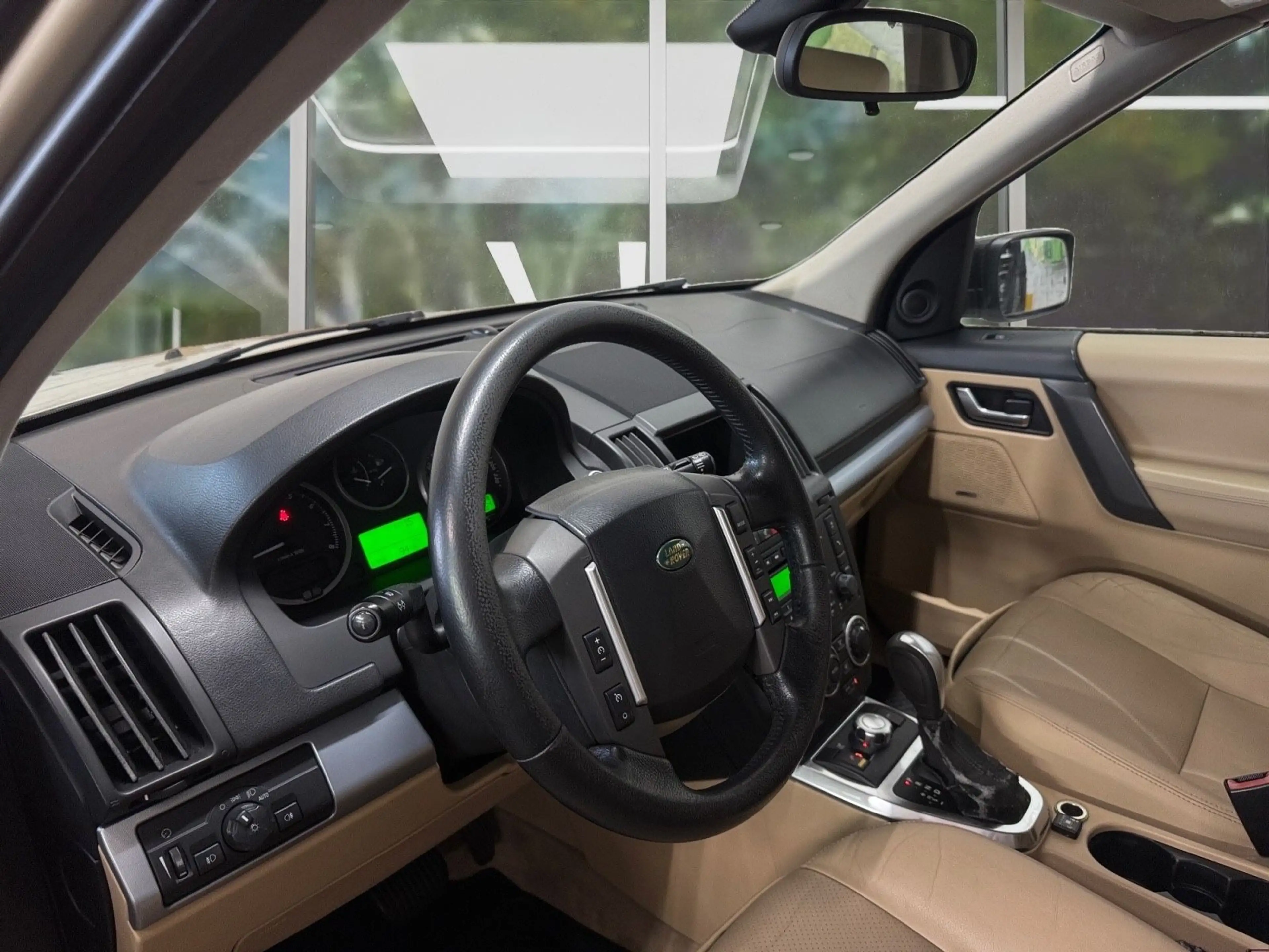 Land Rover Freelander 2 HSE i6, LPG , Insp. Neu — photo 11