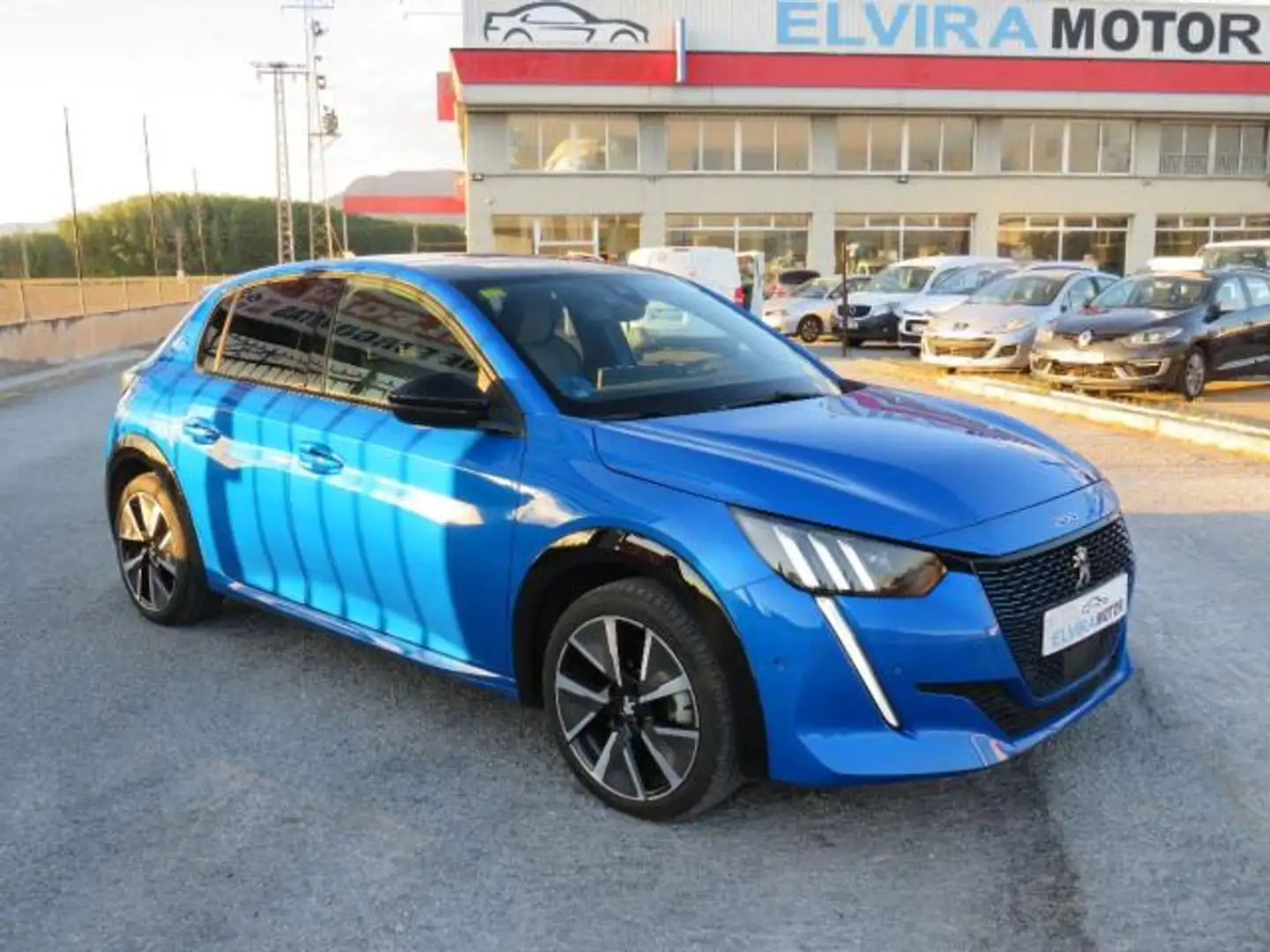 Peugeot 208 PureTech Turbo 110 S&S 5p. GT Line Blau - 1