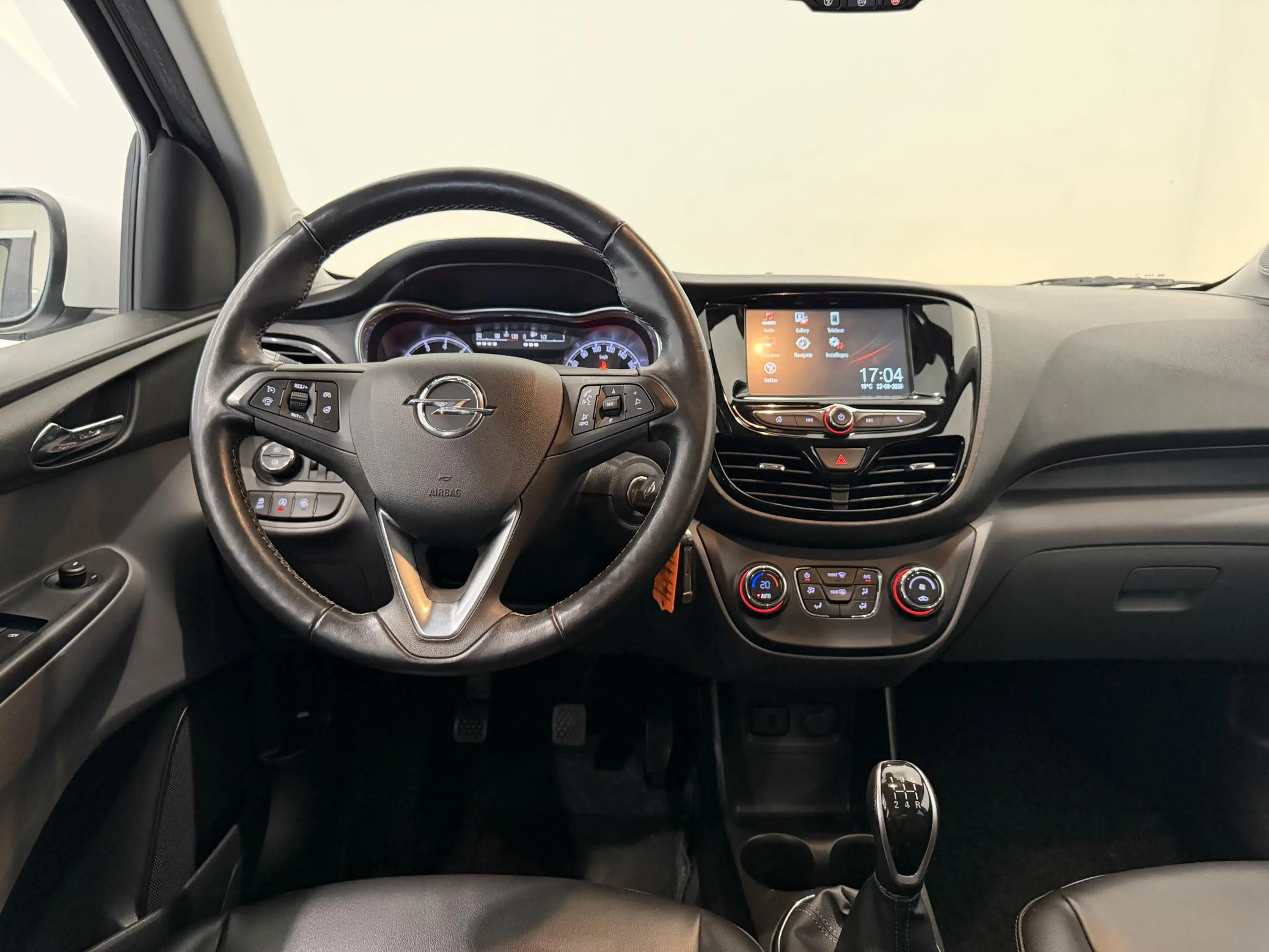Opel Karl 1.0 ecoFLEX Innovation | Climate Control | Cruise — photo 3