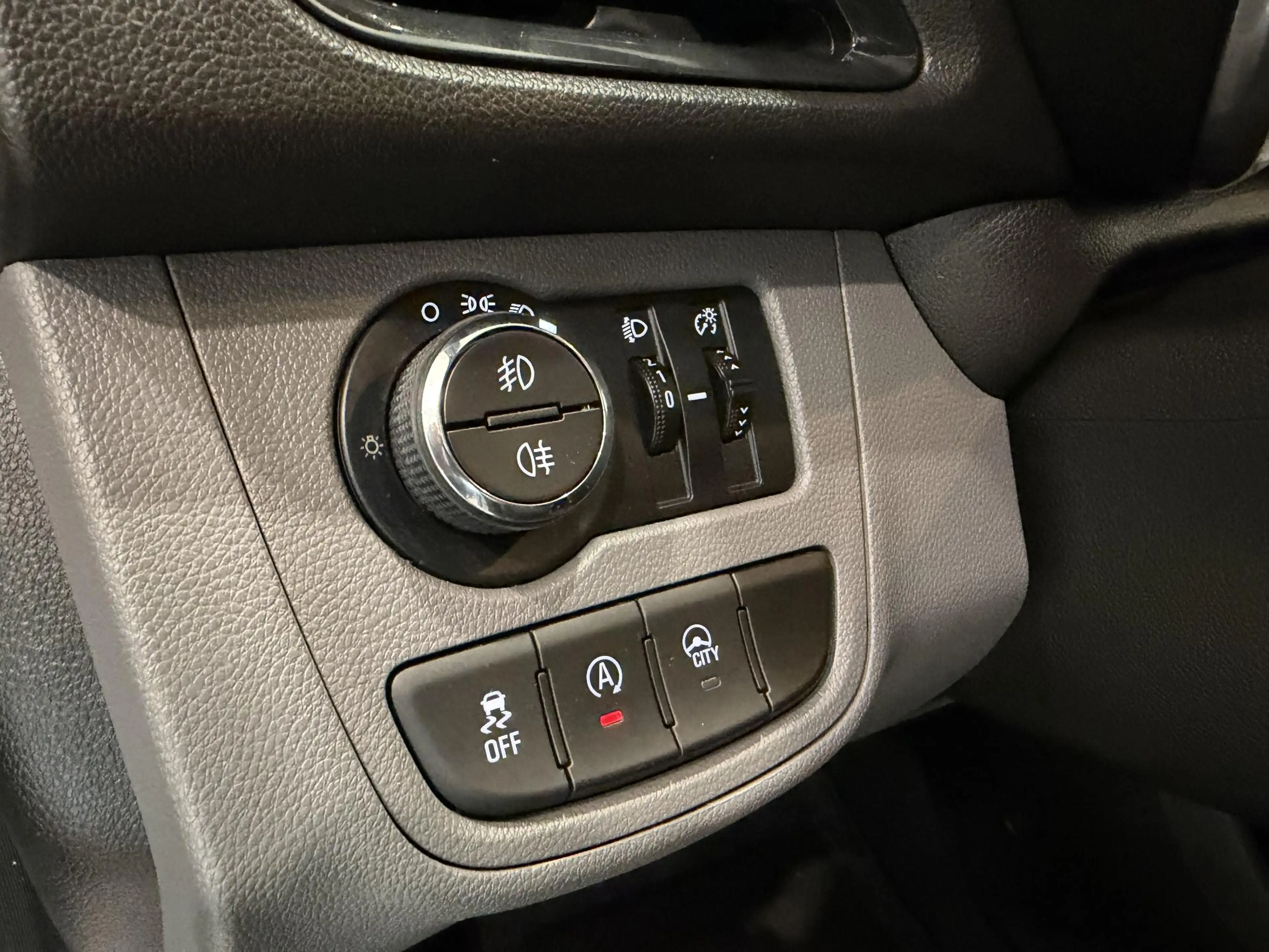 Opel Karl 1.0 ecoFLEX Innovation | Climate Control | Cruise — photo 27