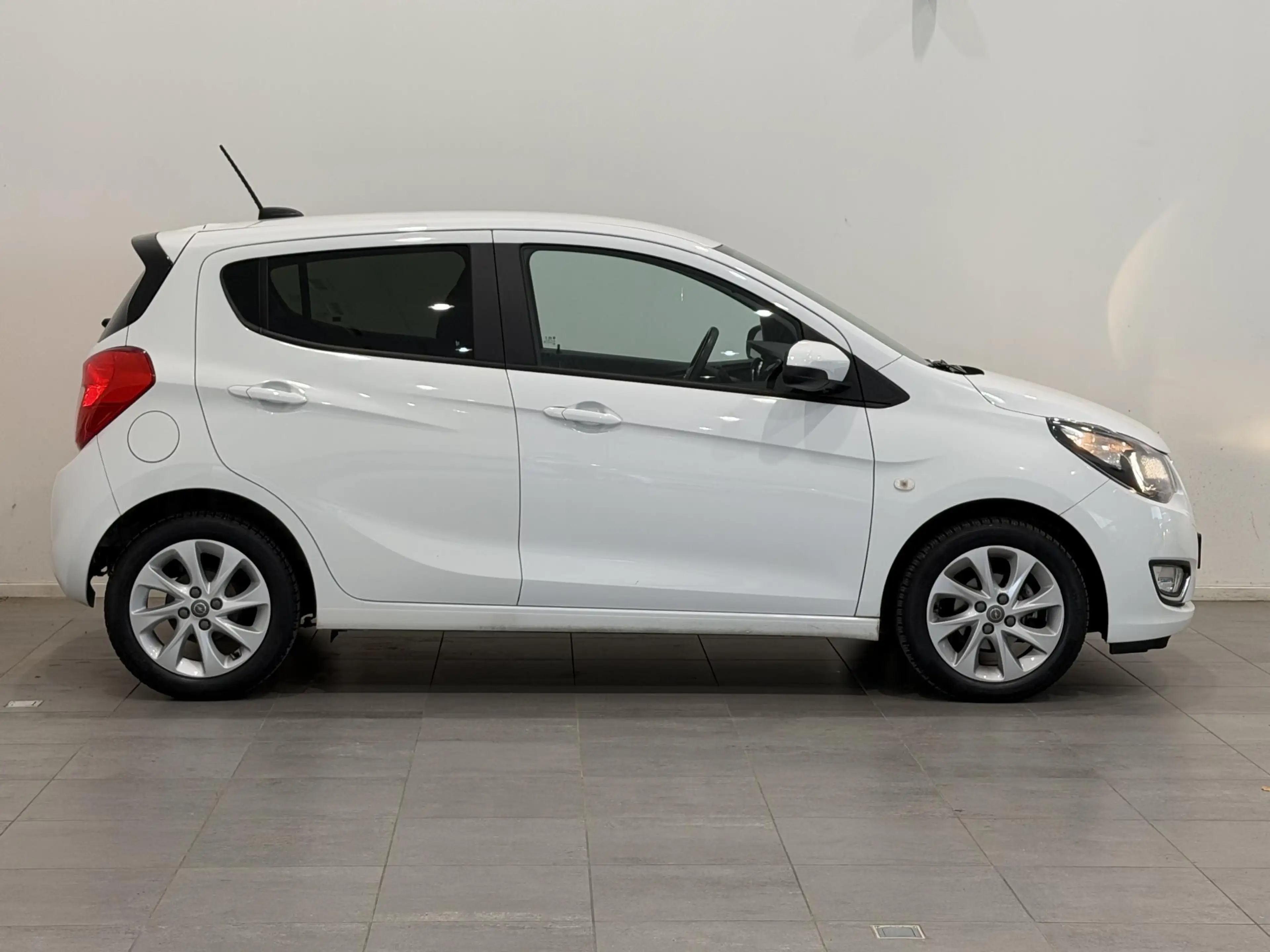 Opel Karl 1.0 ecoFLEX Innovation | Climate Control | Cruise — photo 16