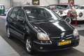 Nissan Almera Tino 1.8 Ambience OPKNAPPER Airco, Trekhaak, Stuurbekra Black - thumbnail 2