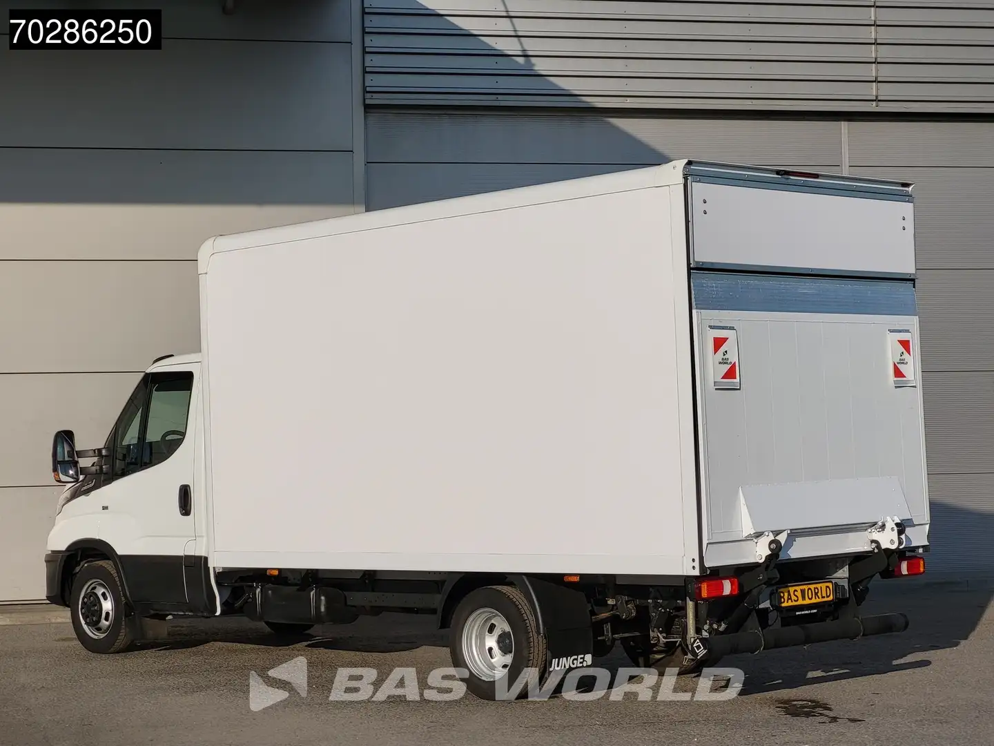 Iveco Daily 35C16 Automaat Laadklep Bakwagen Dubbellucht Airco Wit - 2