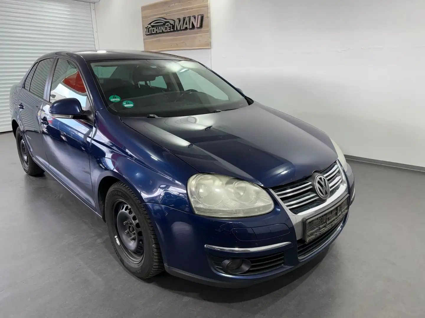 Volkswagen Jetta V United BlueMotion/PDC/Navi/Tempomat/CD/ Bleu - 1