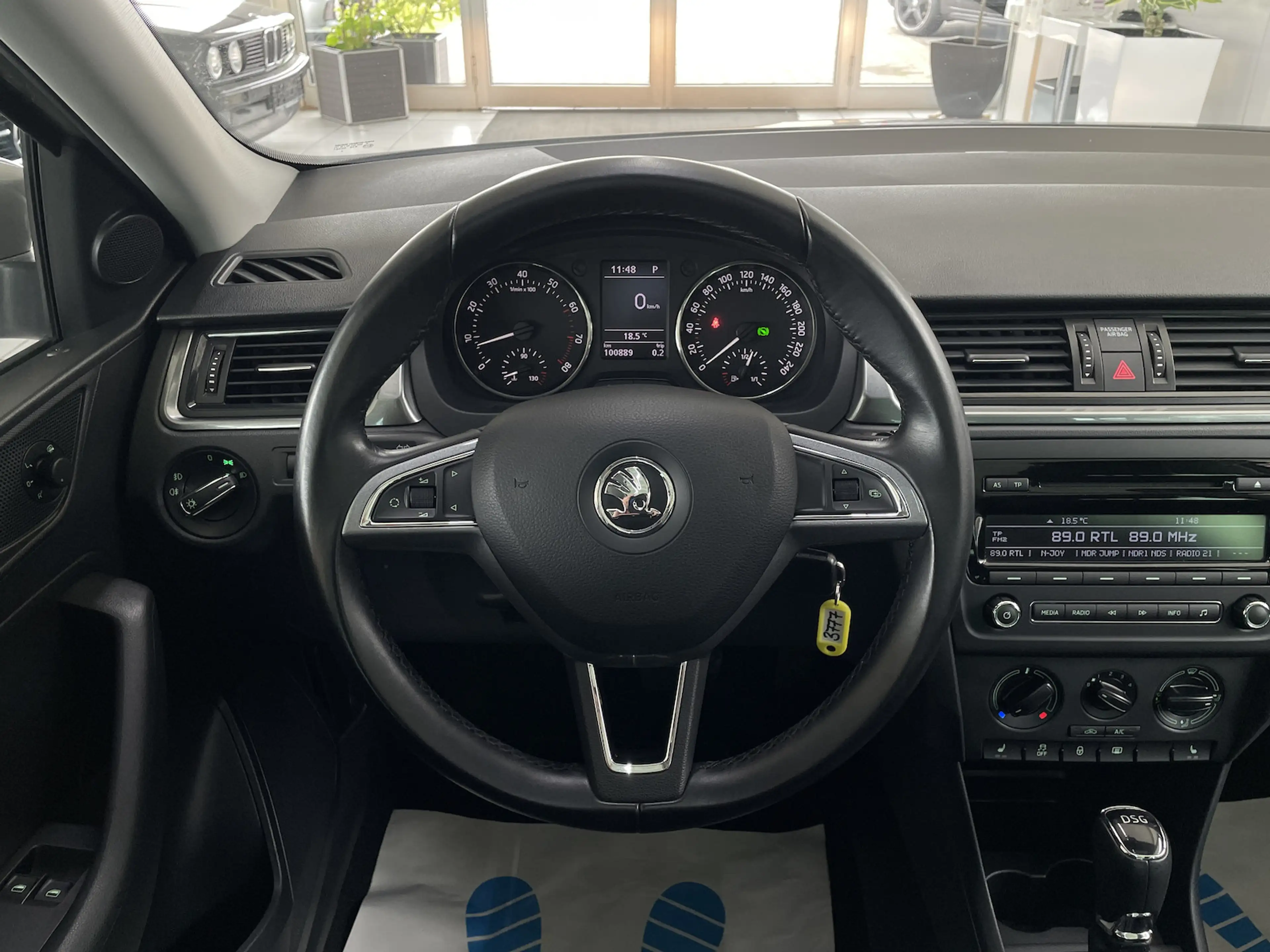 Skoda Rapid/Spaceback 1.4 DSG Ambition Sitzh. PDC Panorama — photo 15