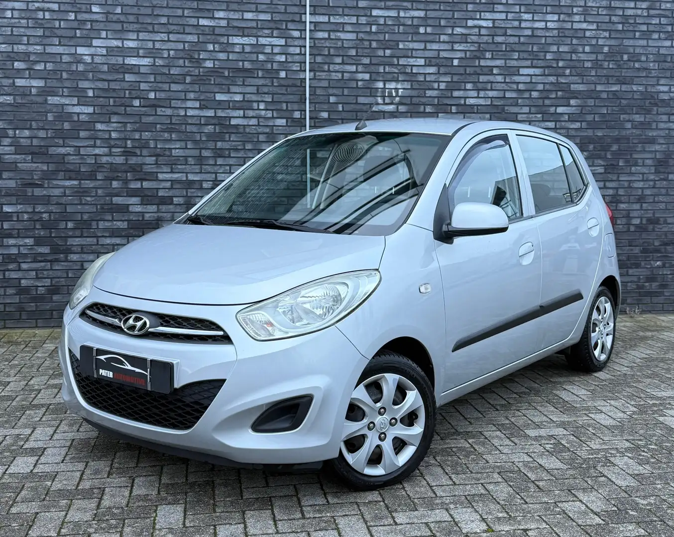 Hyundai i10 1.1 i-Drive Cool Elekt Ramen|Airco|NAP|NWE APK Grau - 1