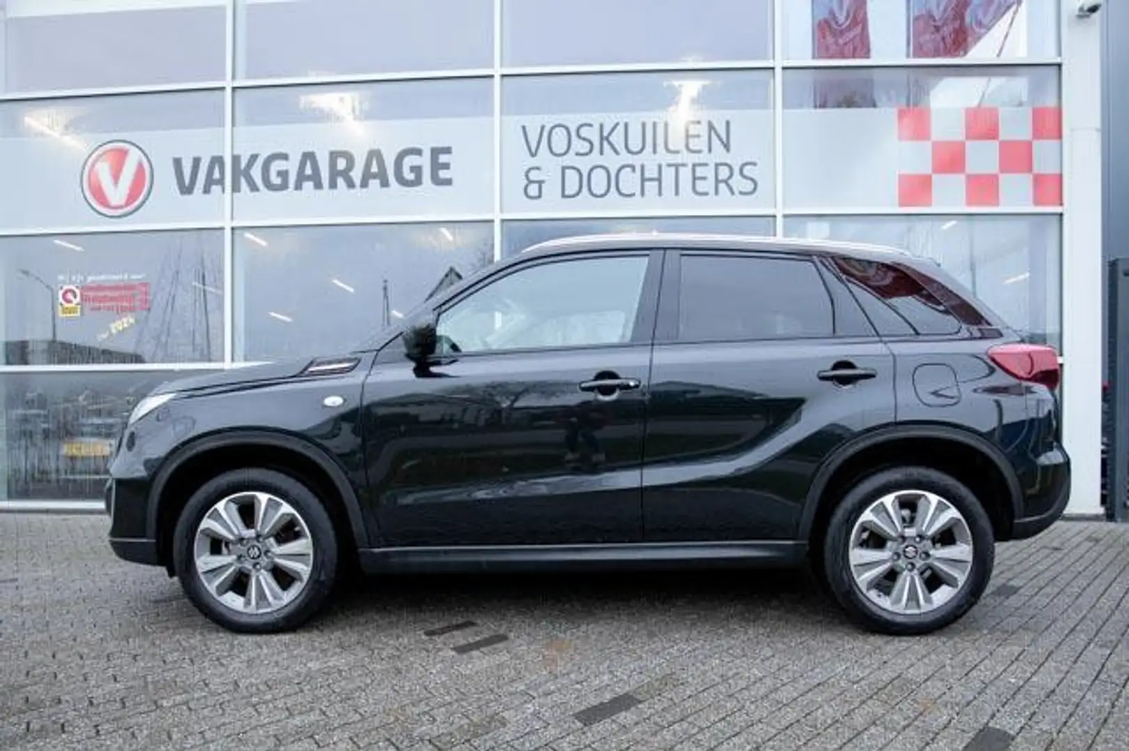 Suzuki Vitara 1.5 Hybrid Style Privilege Dodehoeksensoren Schwarz - 2